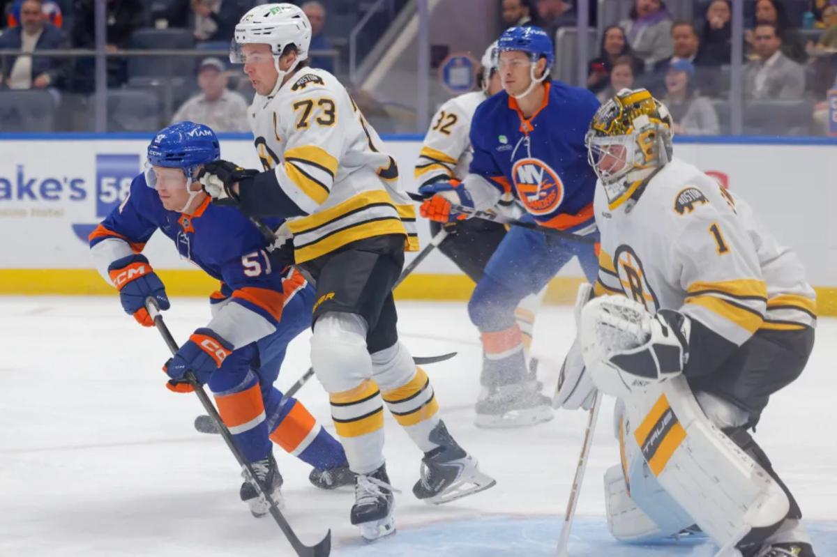 Islanders squander late lead, fall to Bruins in tough shootout loss