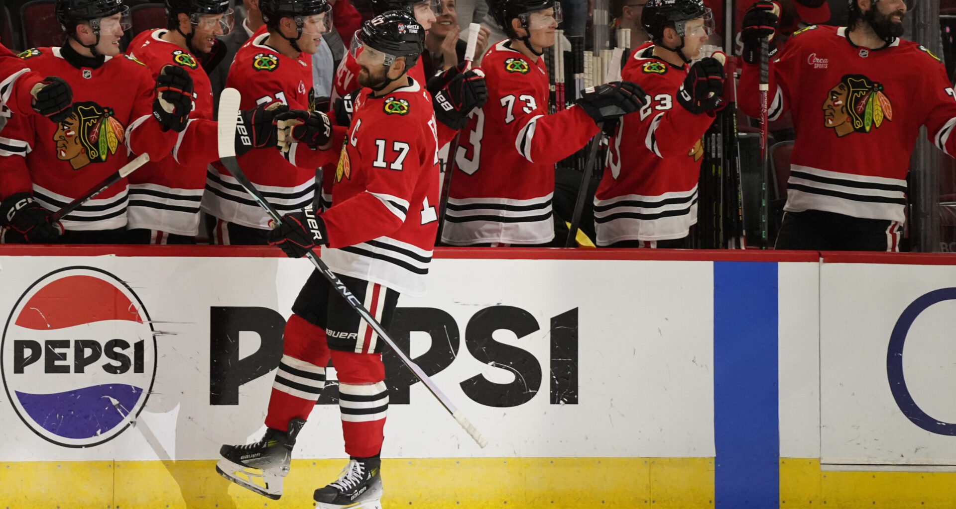 Blackhawks Place Nick Foligno on IR With Hand Injury