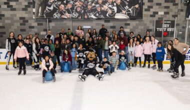 Fiala hosts families from Children’s Hospital LA for Thanksgiving lunch, skate