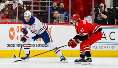 Hurricanes vs. Bruins Prediction, Odds, Picks - Nov. 17