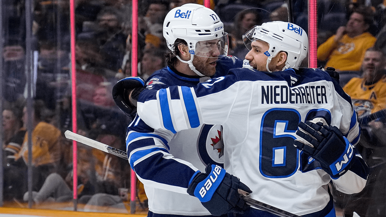 Niederreiter scores twice, Jets snap 4-game losing streak with win against Predators