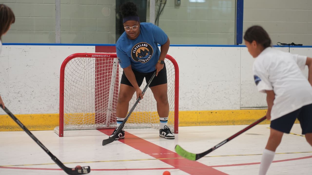 Color of Hockey: Payne's hands-on approach paying off for Cleveland kids