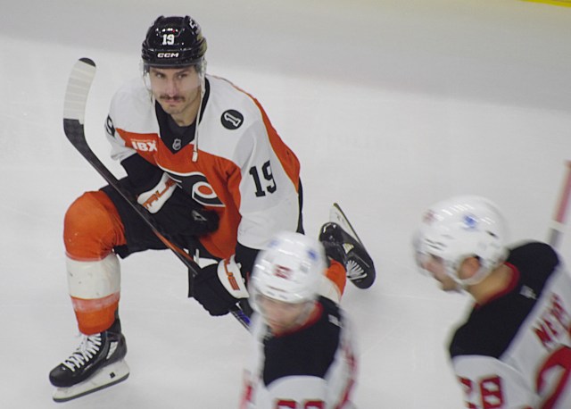 Flyer Garnet Hathaway