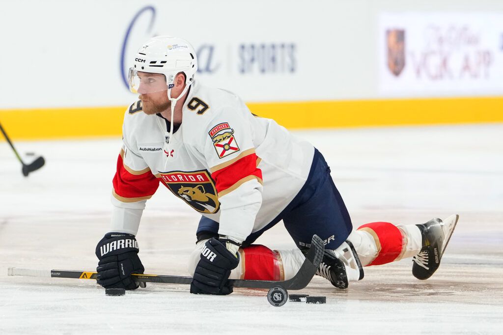 'Suspension Is Warranted' -- Panthers' Sam Bennett Accused of 'Dirty' Hit on Tampa Bay Lightning Star