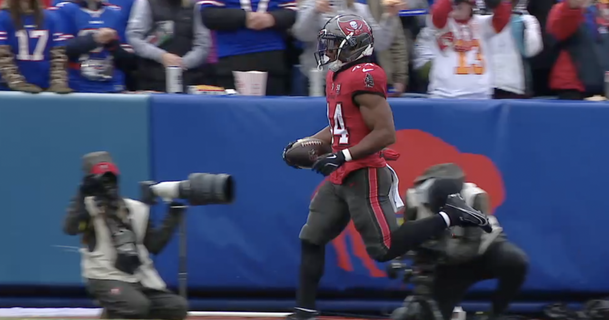 Sean Tucker shines as Bucs look to rebound