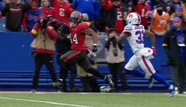 Bucs' once-large NFC South division lead narrows with another loss