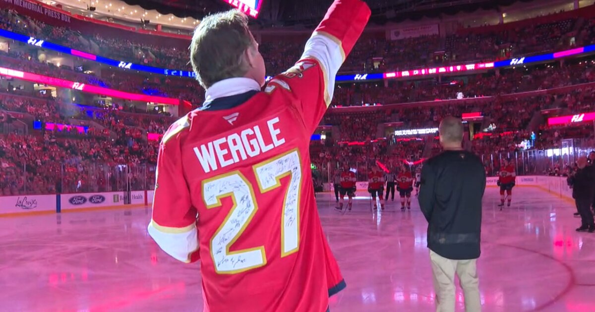 Panthers honor Steve Weagle with special night