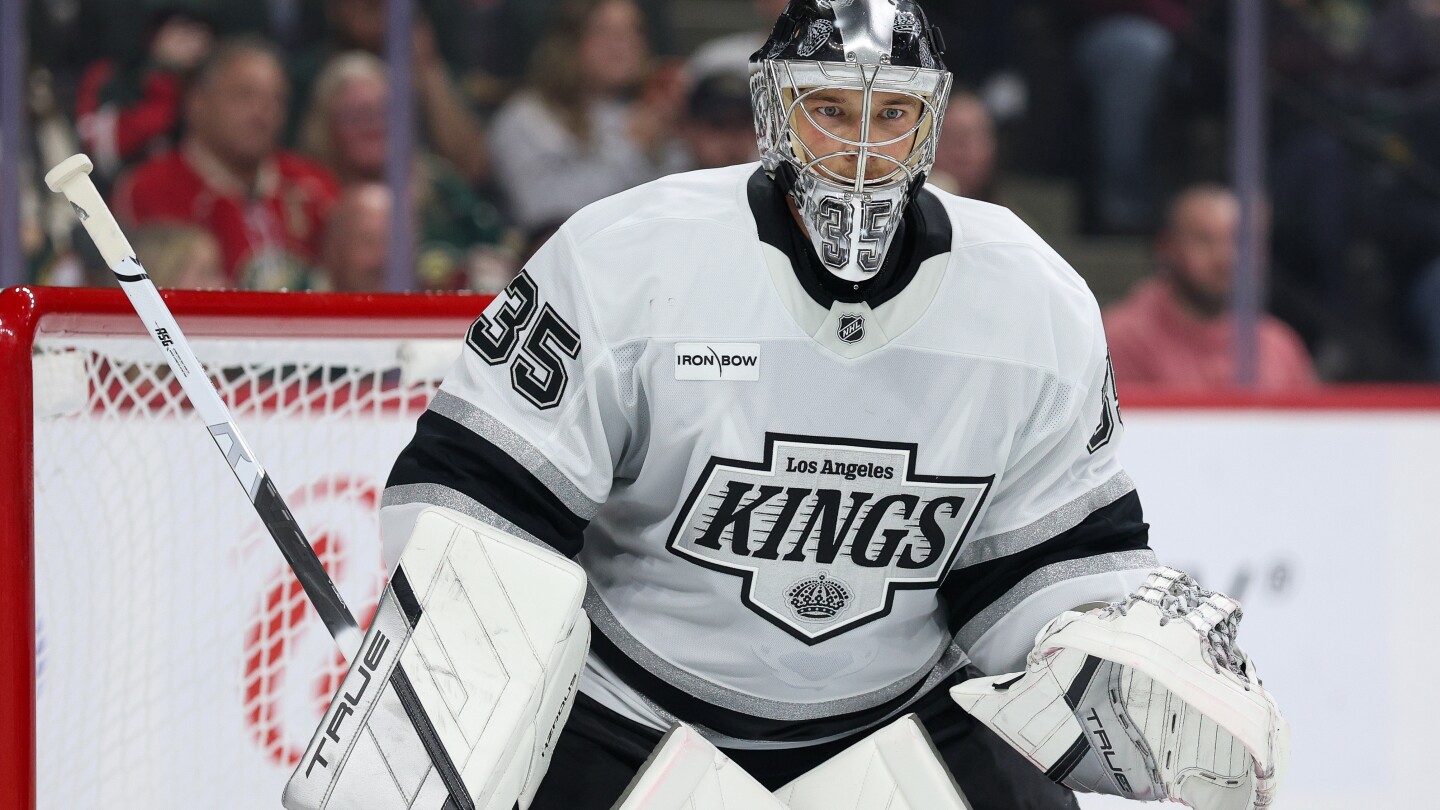 Los Angeles Kings bring back veteran goalie Pheonix Copley amid Darcy Kuemper's injury