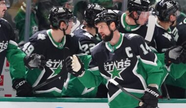 Johnston's power-play goal pushes Stars past Mammoth 4-3