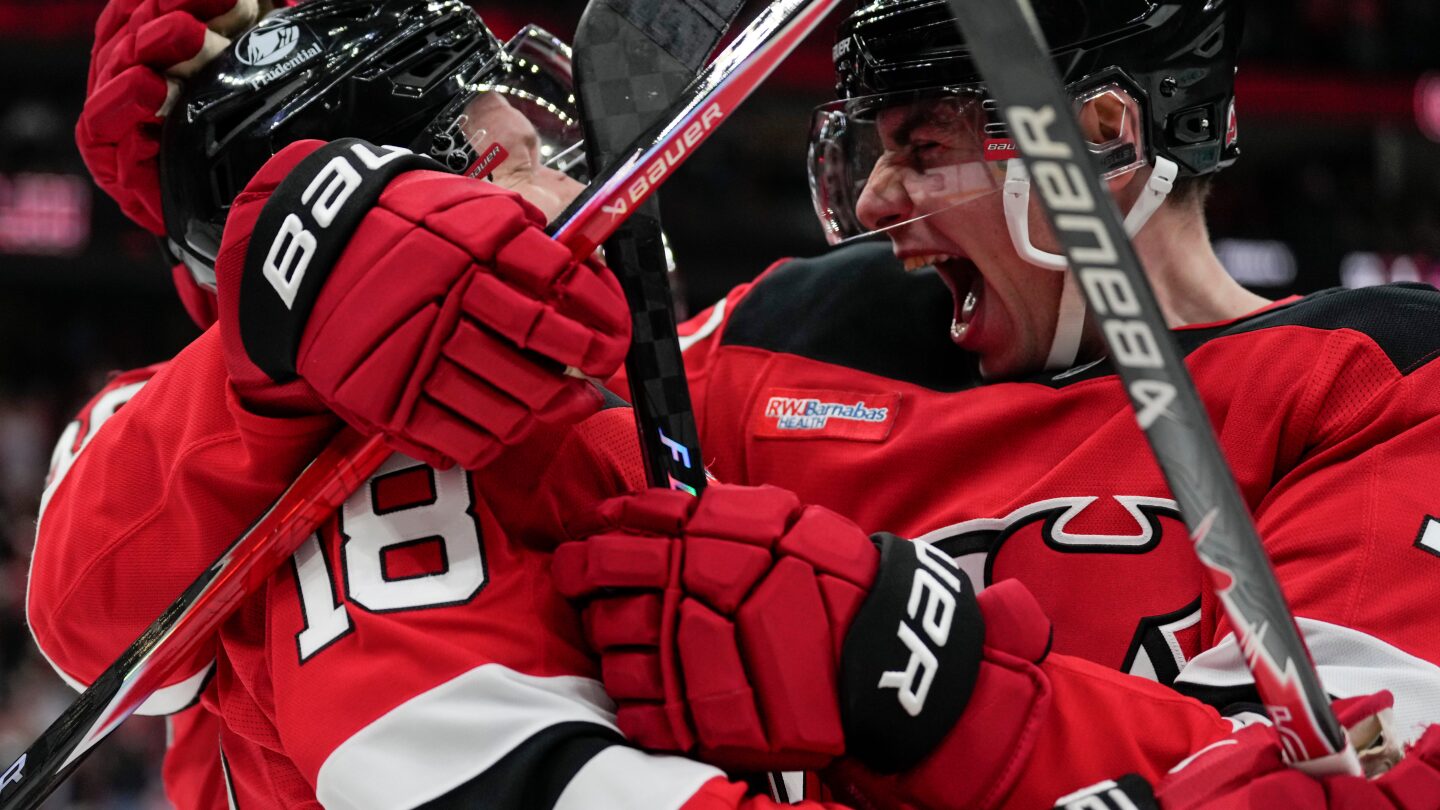 Jesper Bratt scores in OT to give Devils 4-3 win over Canadiens