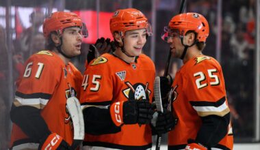 Cutter Gauthier, Beckett Sennecke lead Ducks to win over Devils