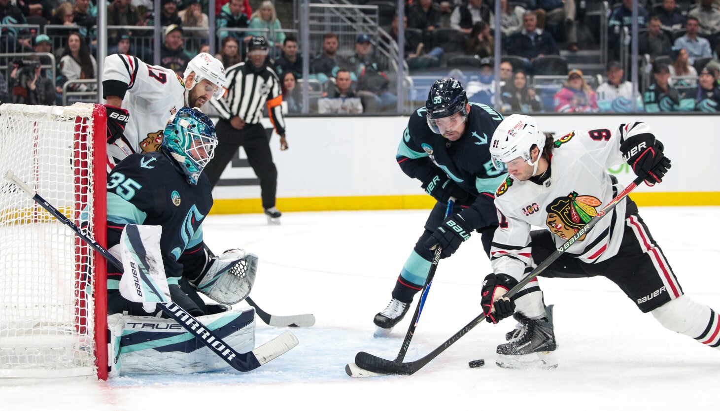 Blackhawks struggle to hit the net in loss to Kraken