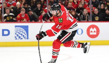 Jason Dickinson returns to Blackhawks' lineup after latest frustrating injury