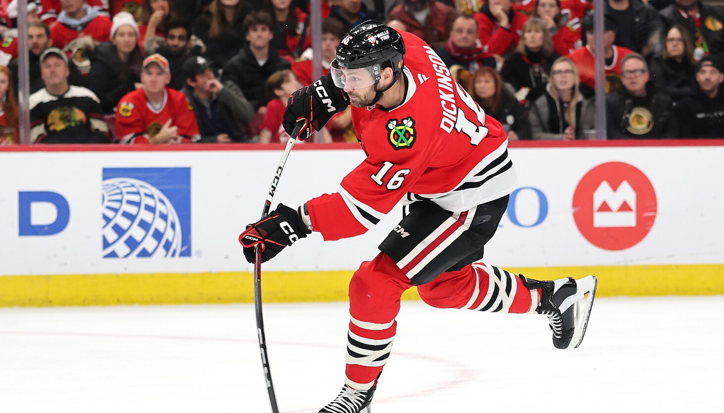 Jason Dickinson returns to Blackhawks' lineup after latest frustrating injury