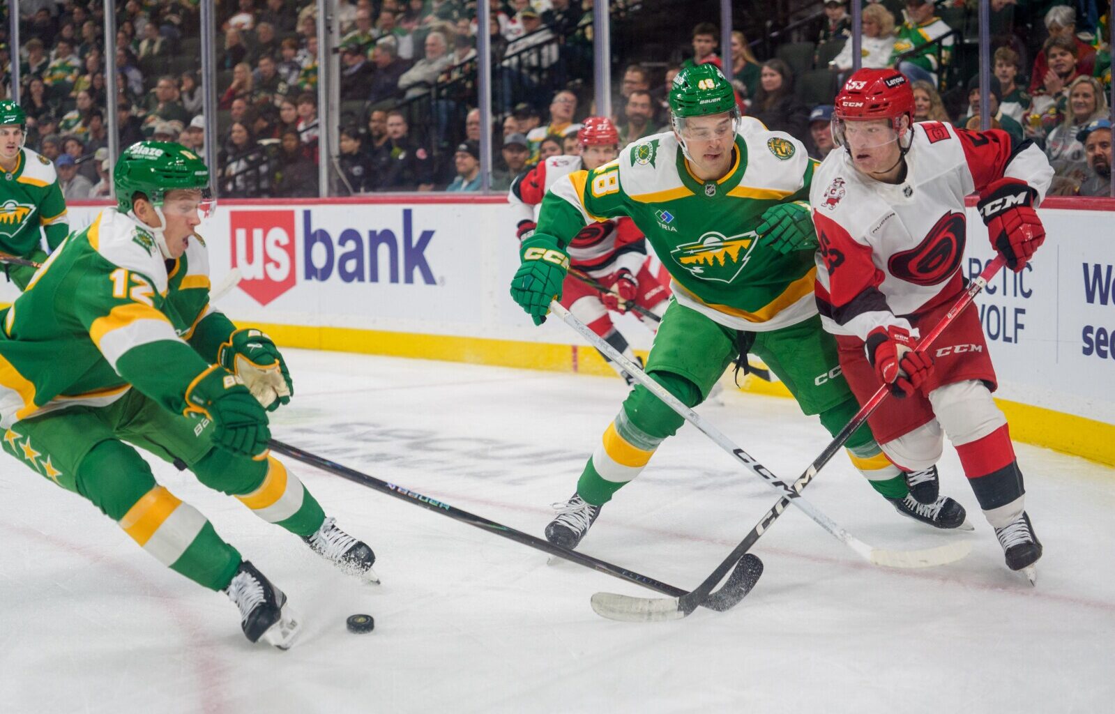 Jesper Wallstedt stands tall as Wild edge Canes in shootout - InForum