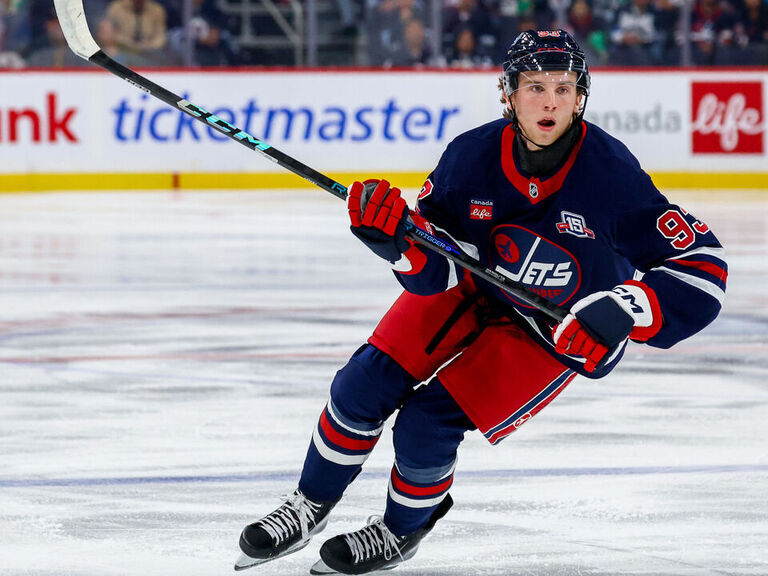 Report: Jets allow Lambert to seek trade