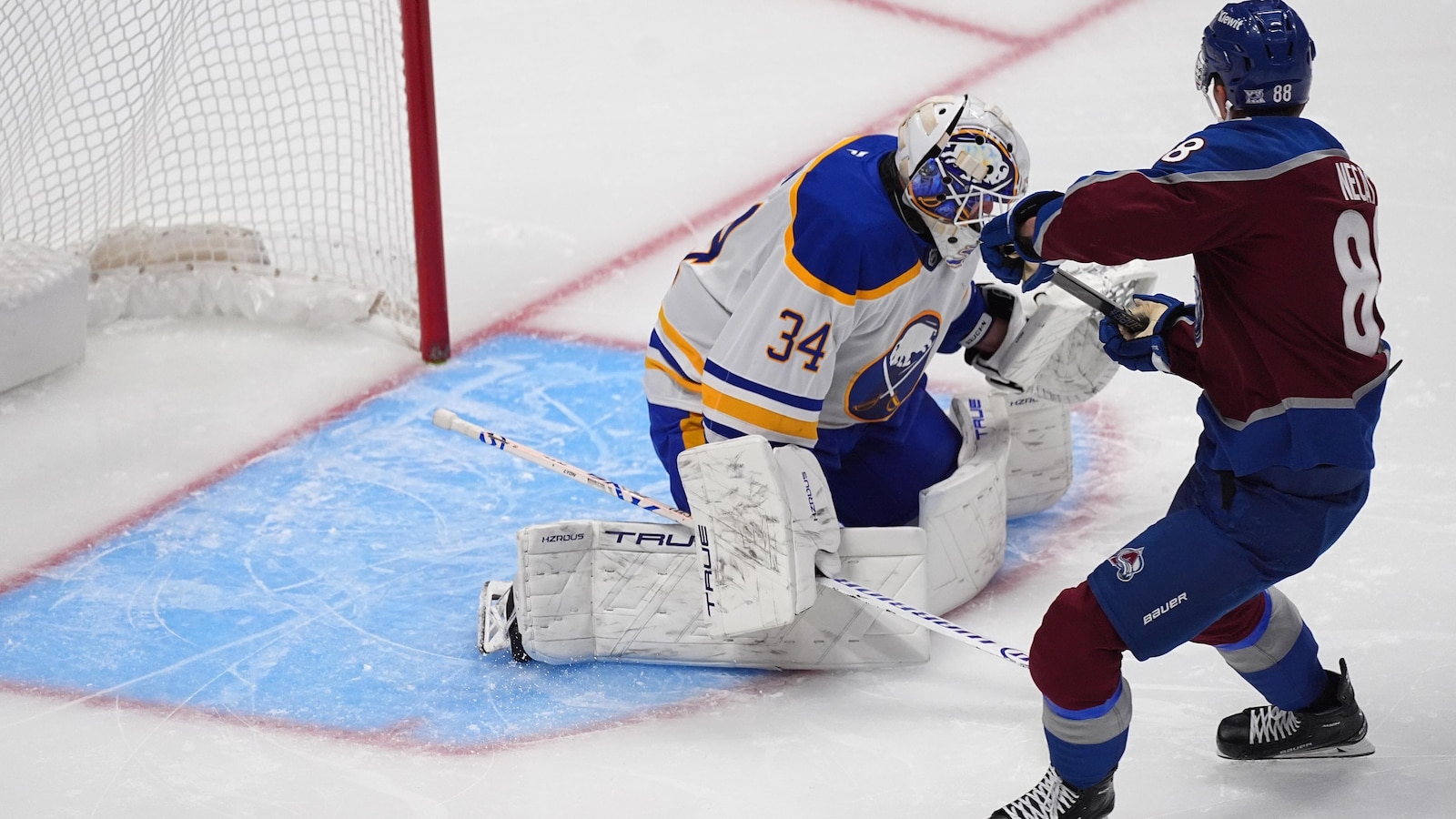 Necas has 2 goals, 2 assists as Avalanche beat Sabres 6-3 for 5th straight win