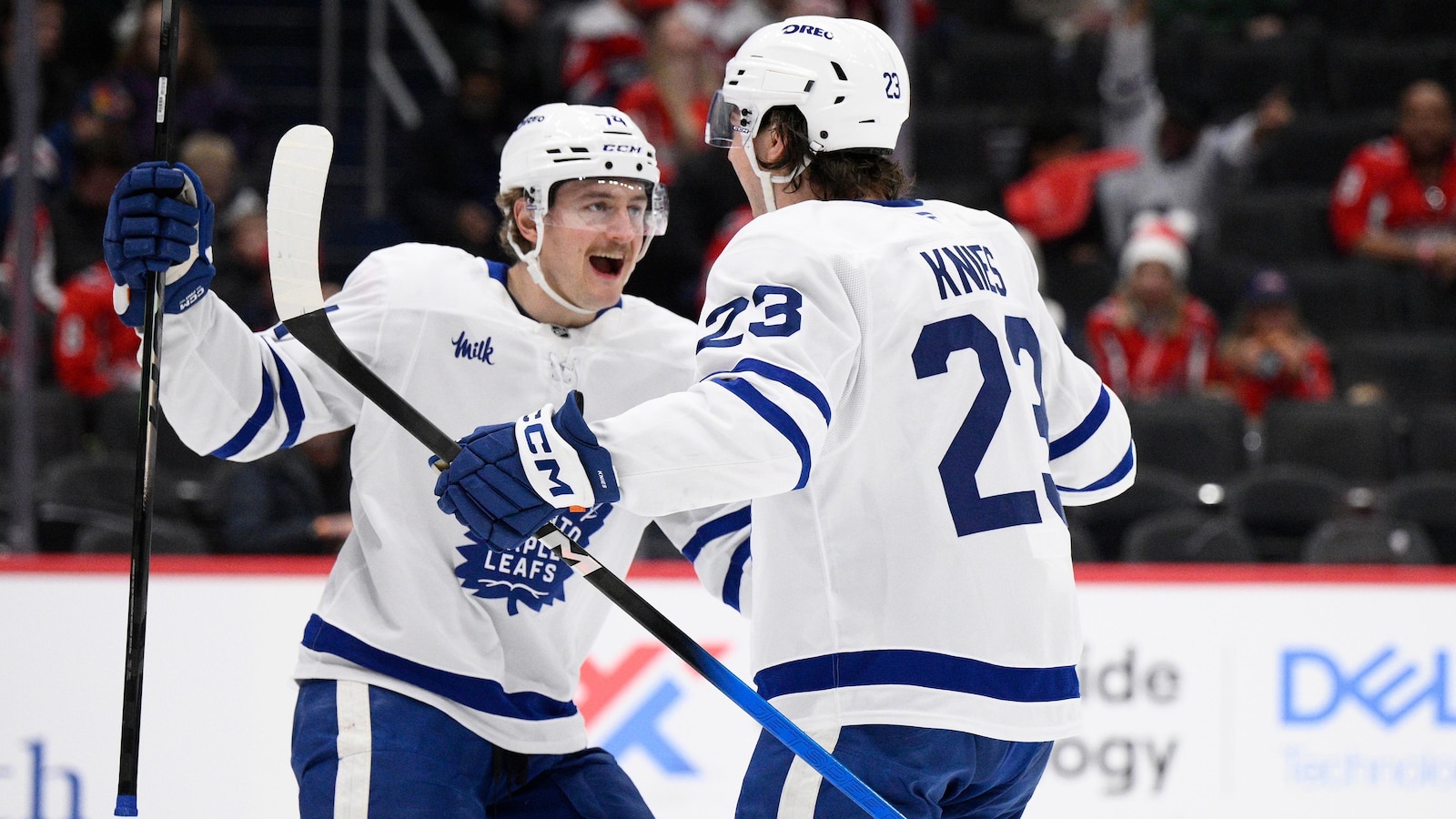 Jakob Chychrun scores as the Capitals rally past the Maple Leafs 4-2