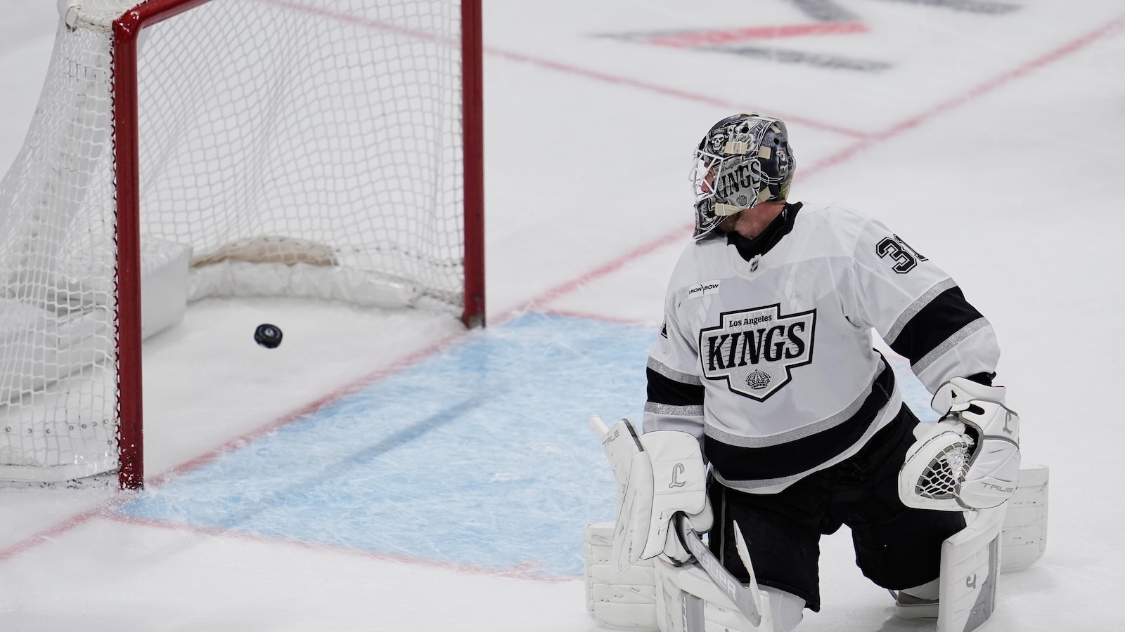 Kurashev scores only goal of shootout, Sharks beat the Kings 4-3