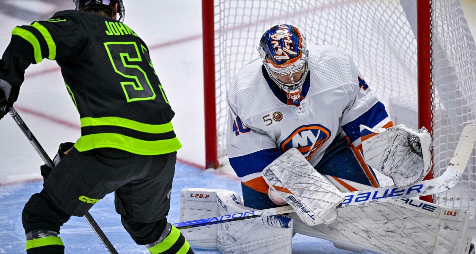 Stars fall to Islanders 3-2 in dramatic finish