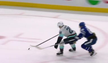 SEA@TOR: Mahura scores goal | Seattle Kraken