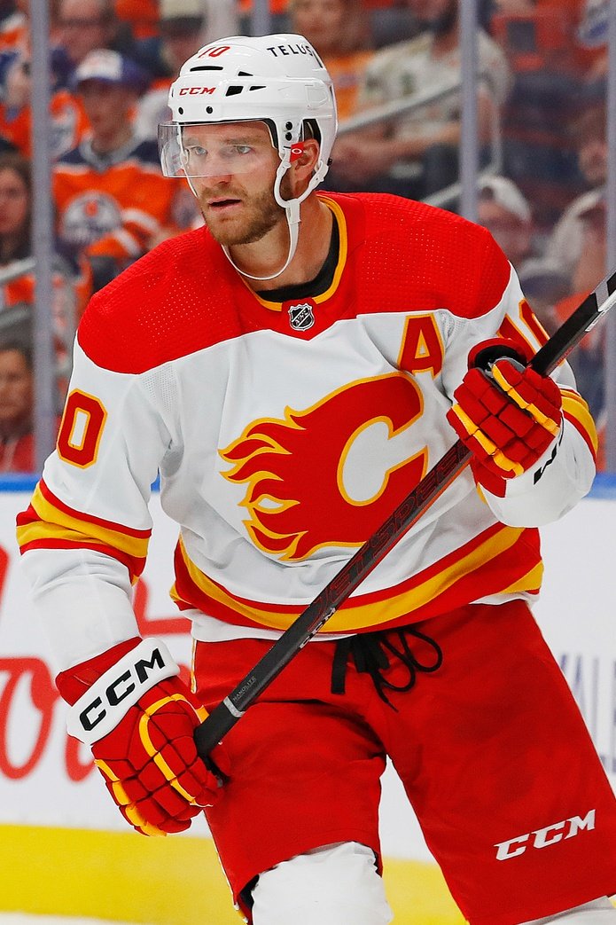 nhl picks Jonathan Huberdeau Calgary Flames predictions best bet odds