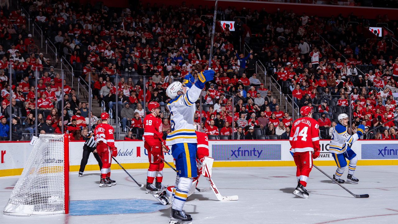 Sabres rally from down 3, top Red Wings in OT for 1st road win of season