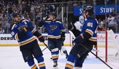 Holloway's lone goal lifts Blues past Mammoth