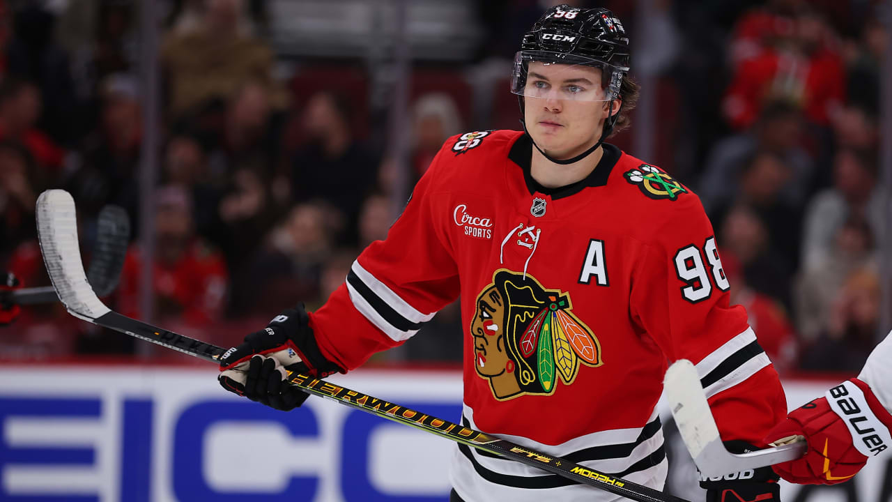 Blackhawks look to have stronger finish in tough test against Avalanche