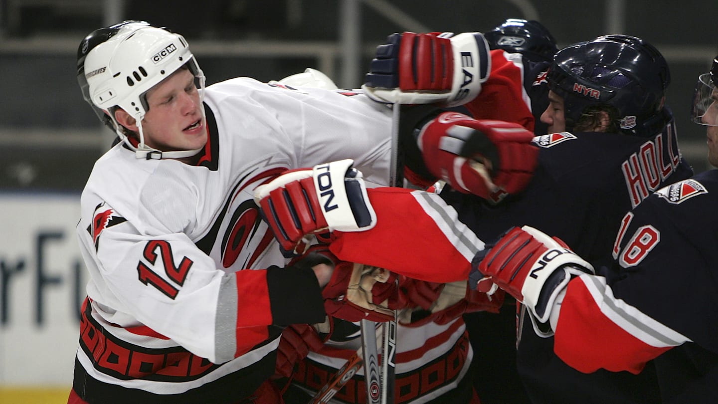 Carolina Hurricanes v New York Rangers