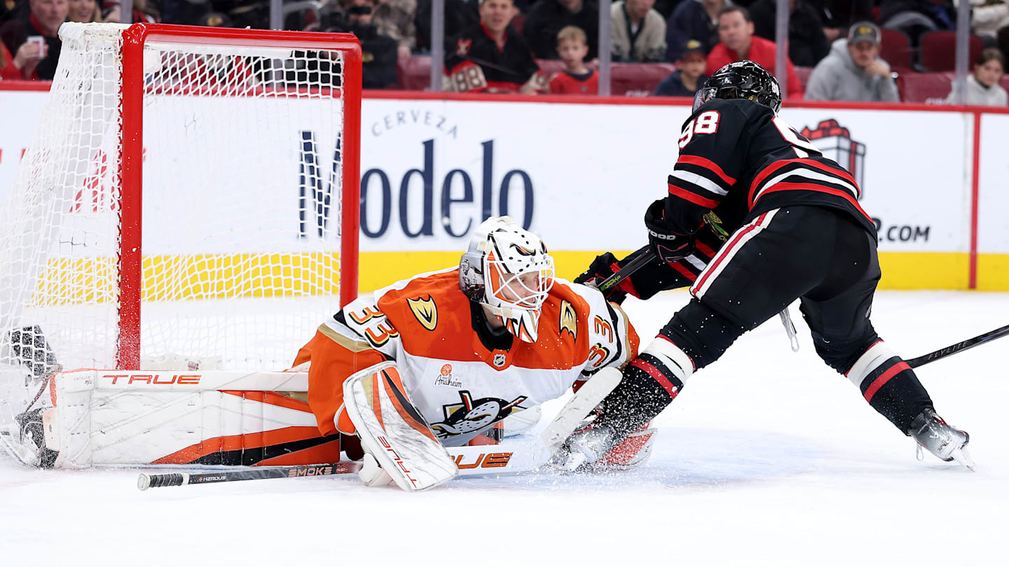 Anaheim Ducks v Chicago Blackhawks