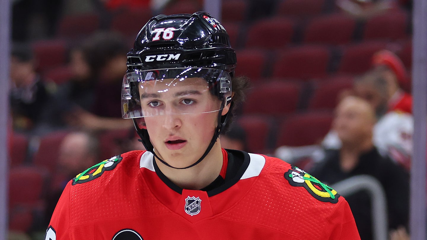 St Louis Blues v Chicago Blackhawks