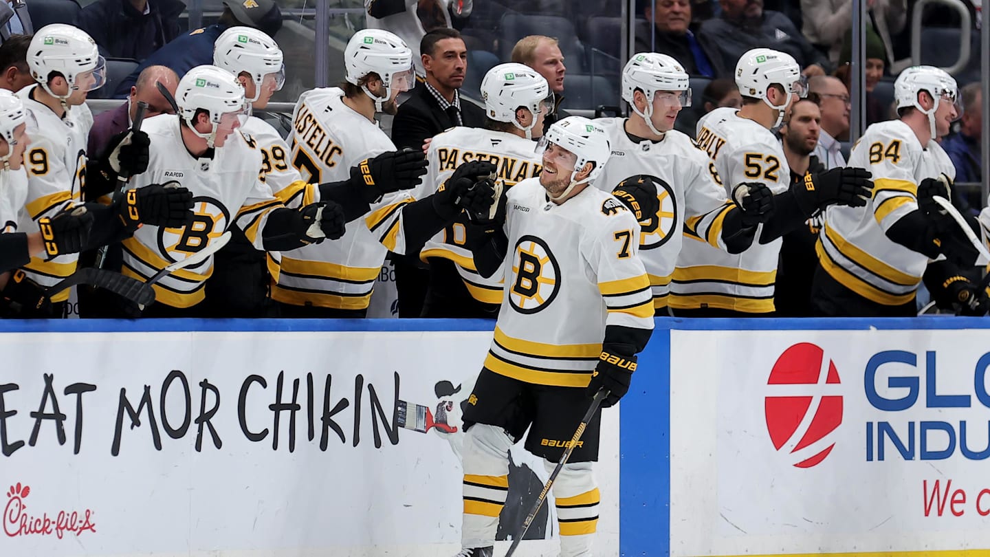 Bruins fans get mixed injury ahead of rematch with Red Wings