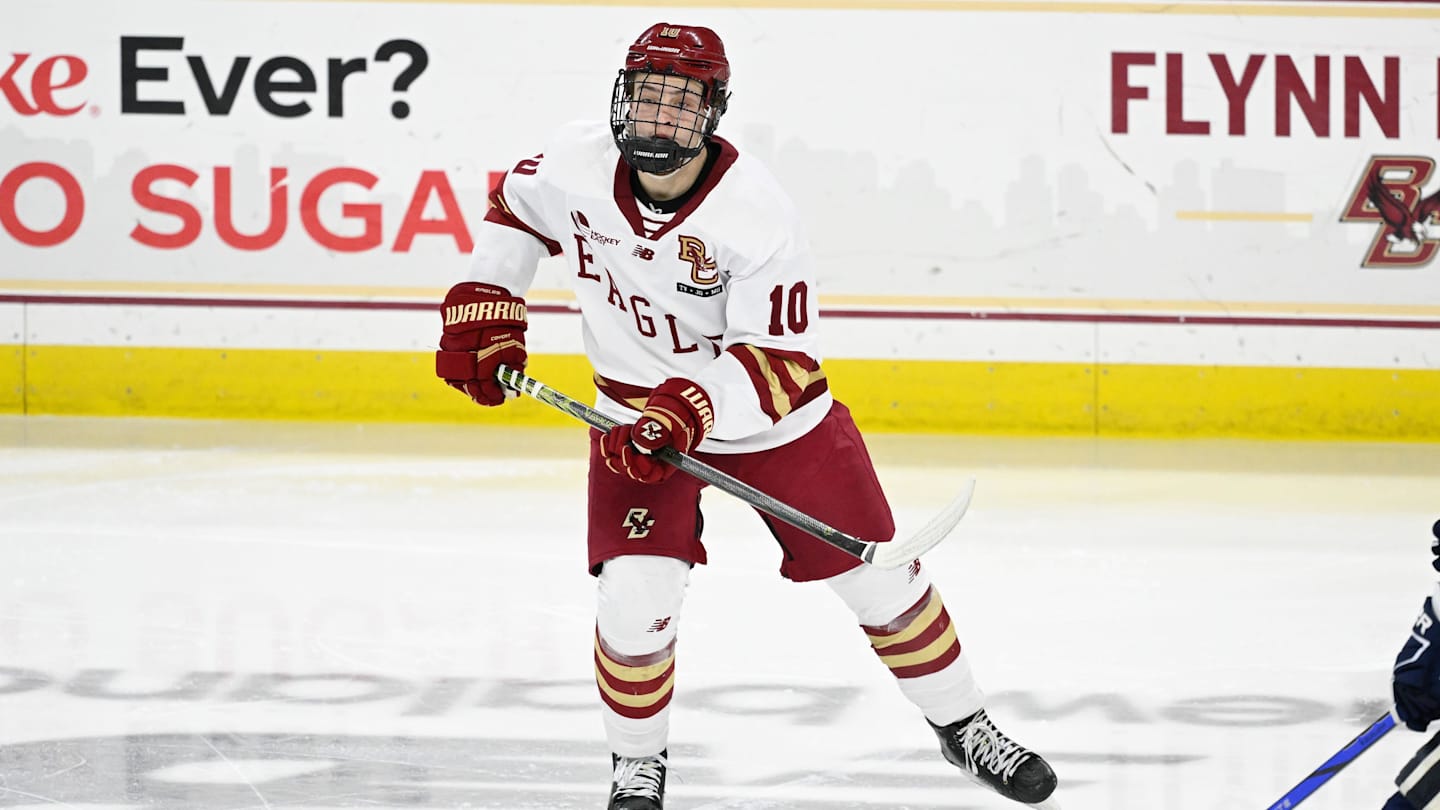 Boston College Forward Wins Hockey East Co-Player of the Week