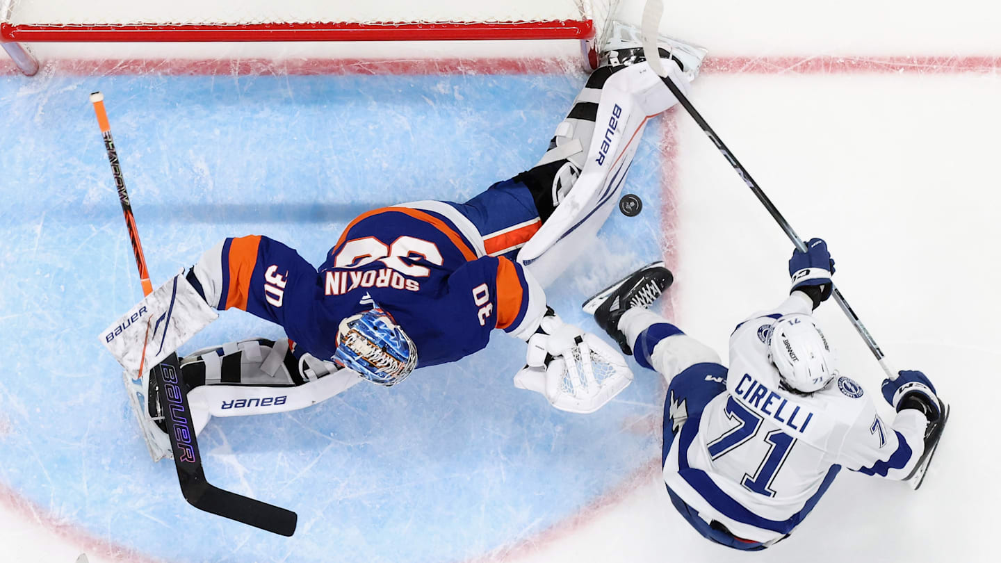 Tampa Bay Lightning v New York Islanders