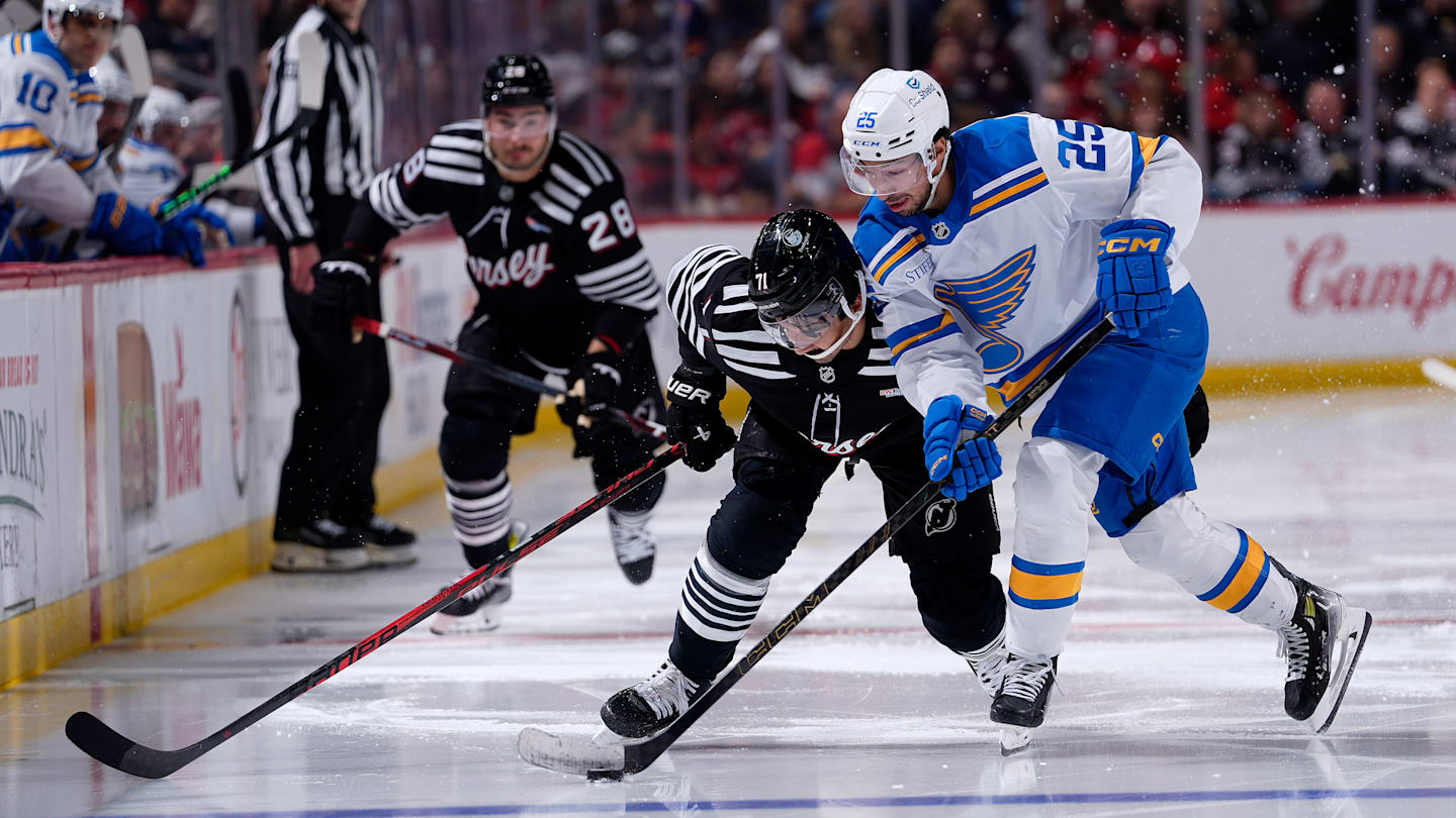St. Louis Blues v New Jersey Devils