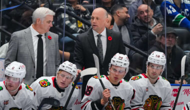 Chicago Blackhawks v Vancouver Canucks