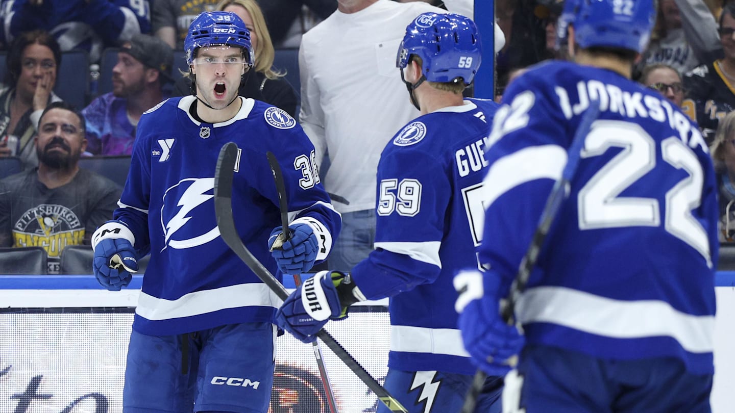 NHL Best Bets Today (Predictions for Lightning-Leafs, Kings-Mammoth, Sabres-Flames)