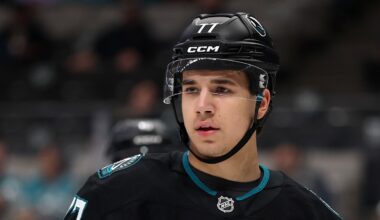 Carolina Hurricanes v San Jose Sharks