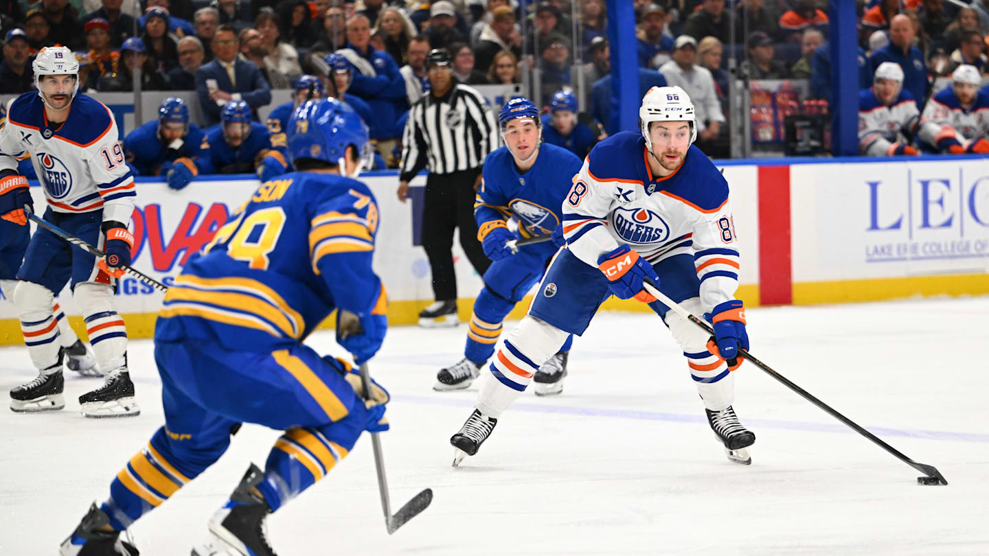 Edmonton Oilers v Buffalo Sabres