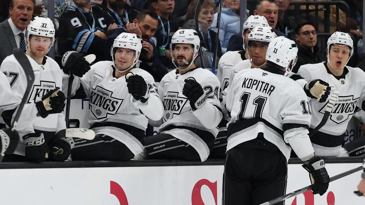 NHL Best Bets Today (Predictions for Rangers-Blackhawks, Kings-Kraken)