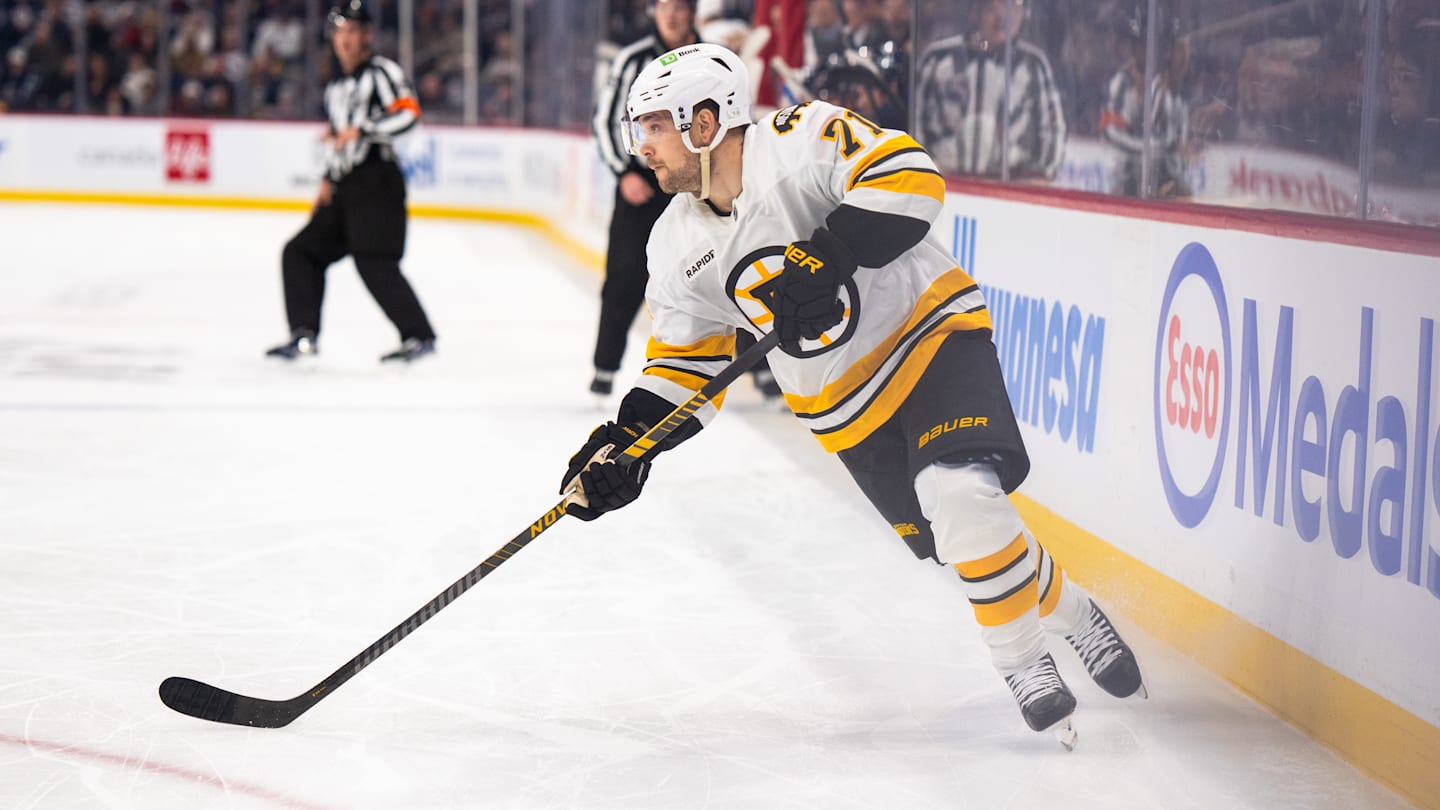 Boston Bruins v Winnipeg Jets