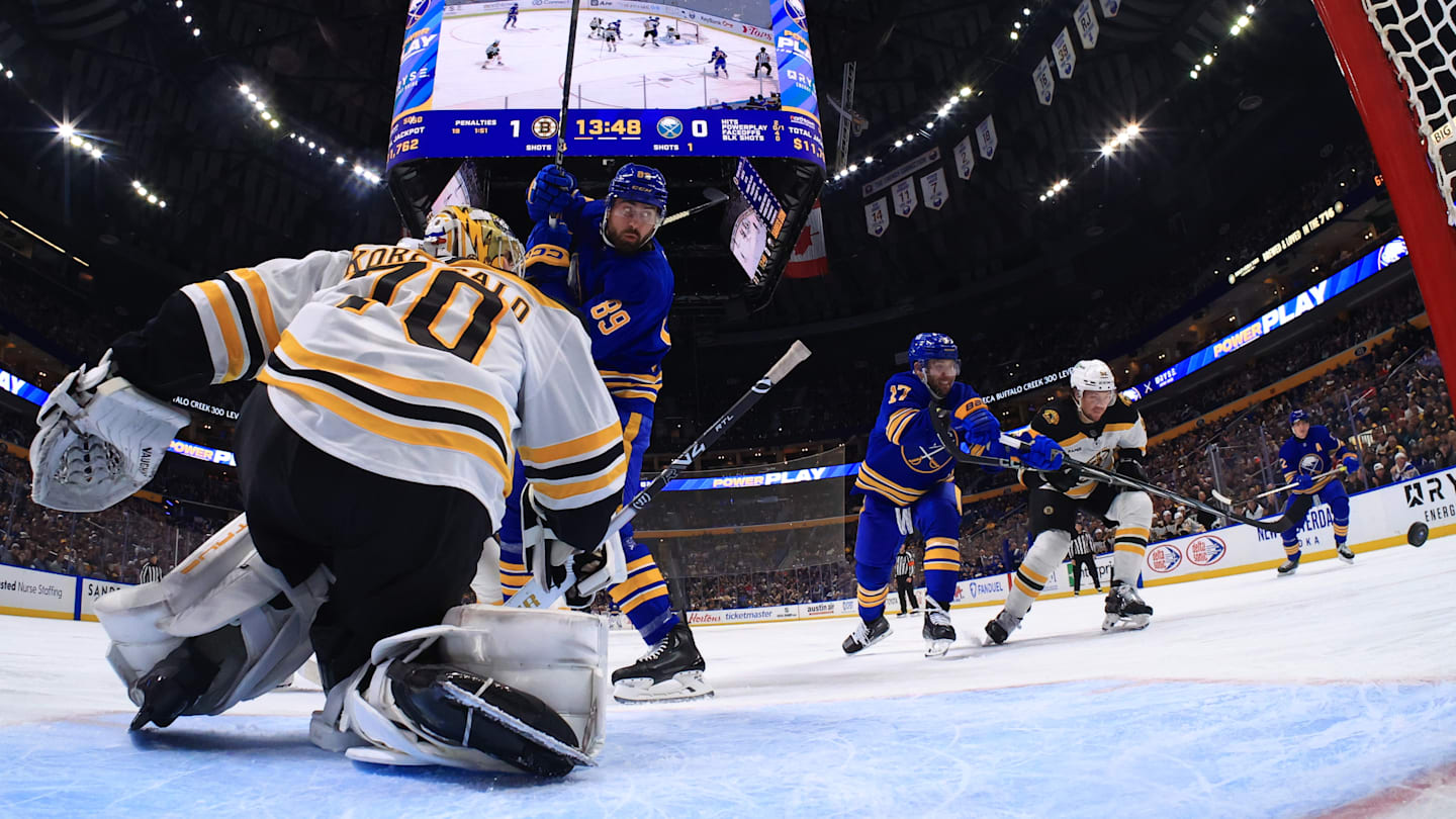 Boston Bruins v Buffalo Sabres