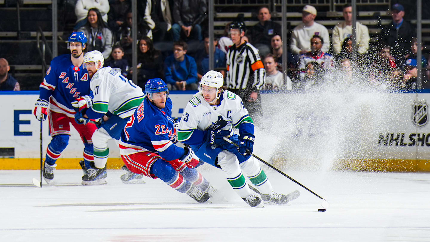 Vancouver Canucks v New York Rangers