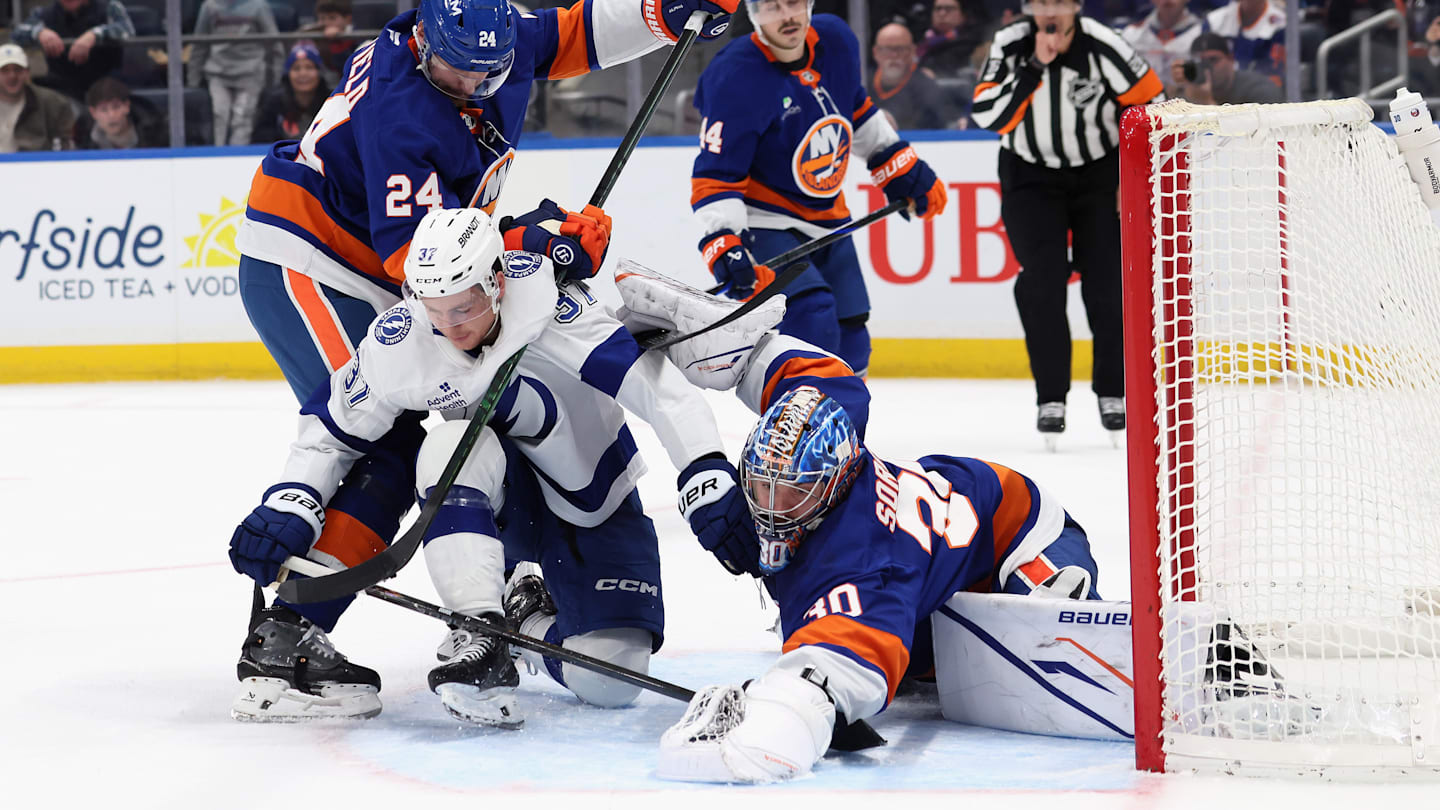 Tampa Bay Lightning v New York Islanders