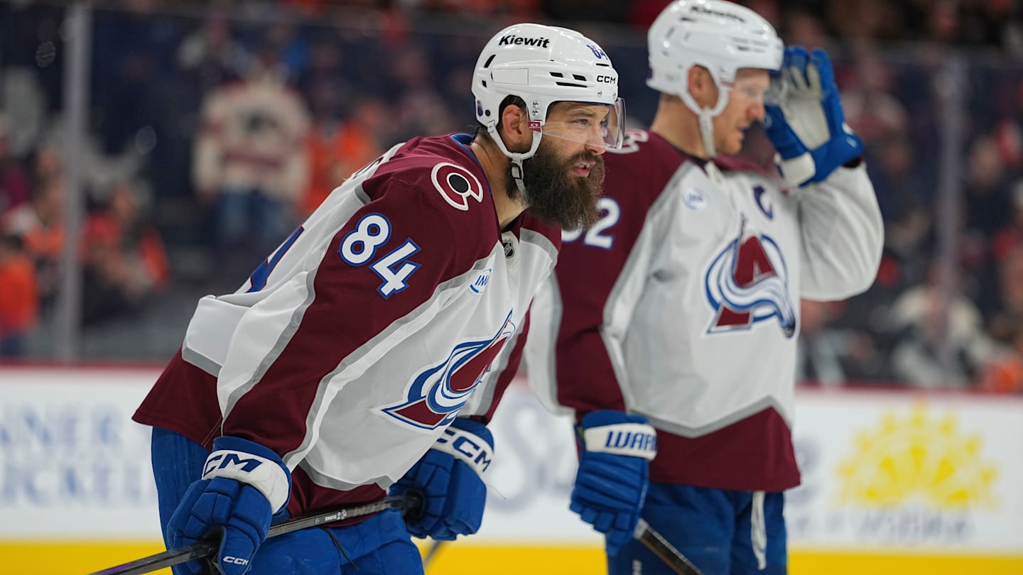 Colorado Avalanche v Philadelphia Flyers