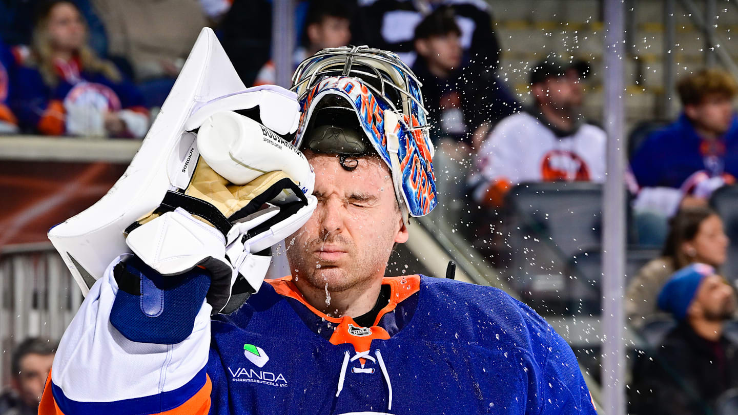 Vancouver Canucks v New York Islanders