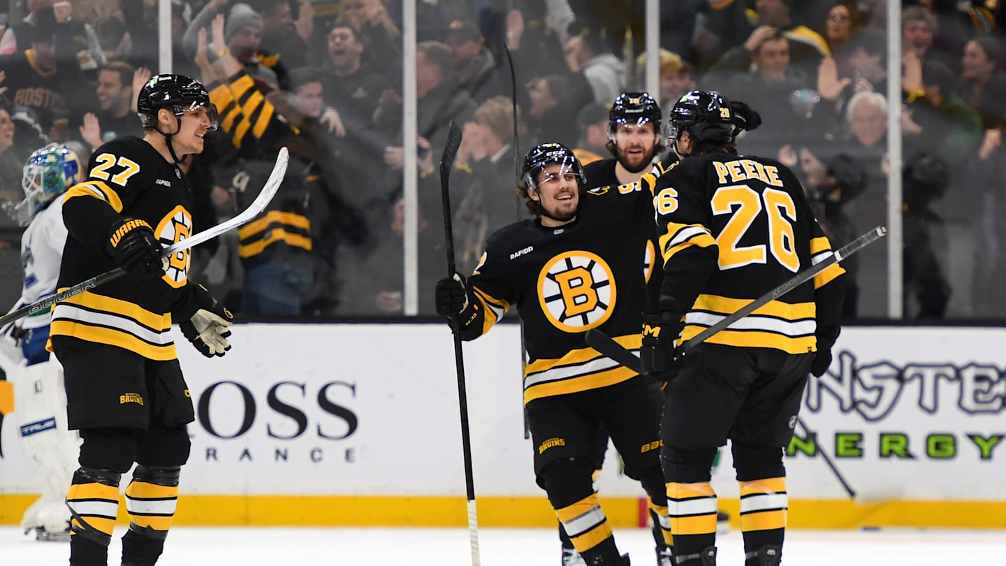 Vancouver Canucks v Boston Bruins