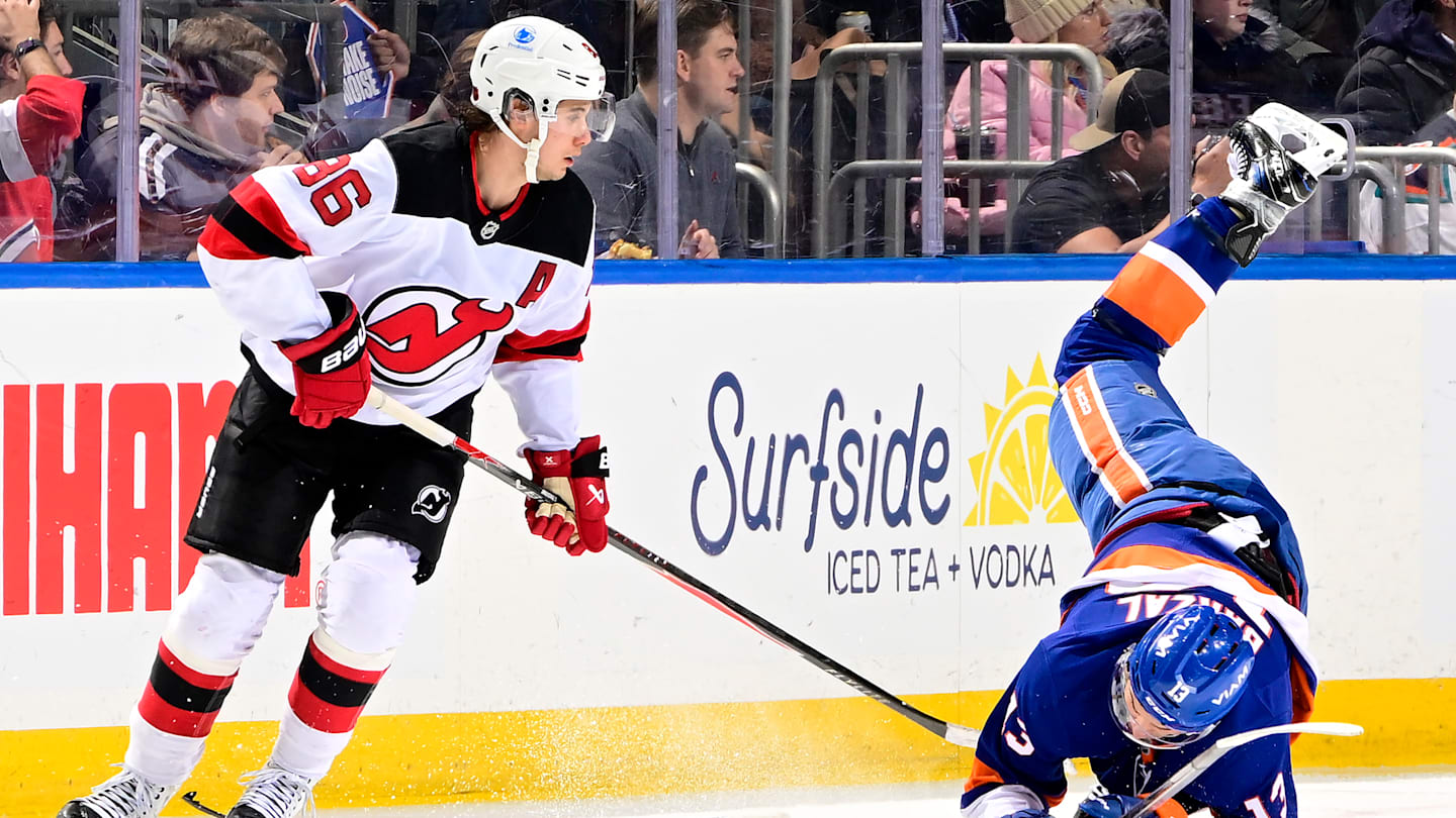 New Jersey Devils v New York Islanders