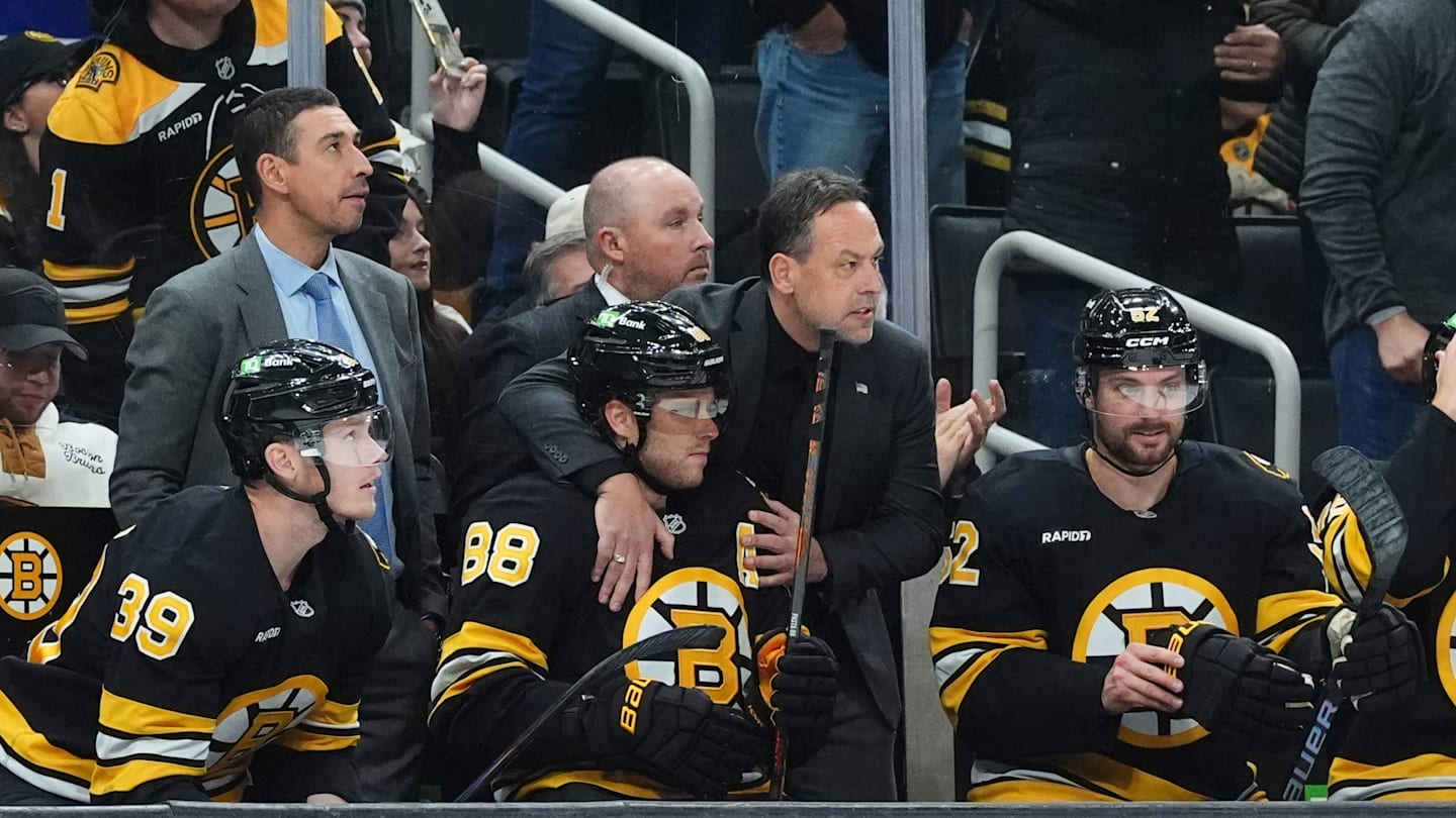 Toronto Maple Leafs v Boston Bruins